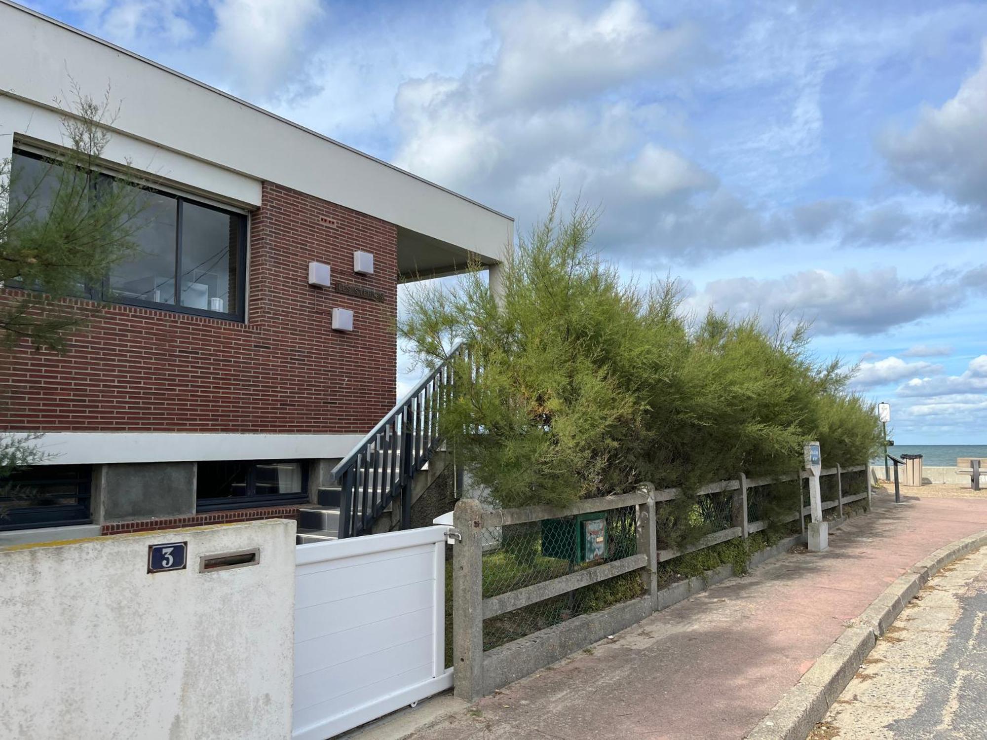 Villa D'Architecte - Les Pieds Dans L'Eau Ver-sur-Mer Luaran gambar